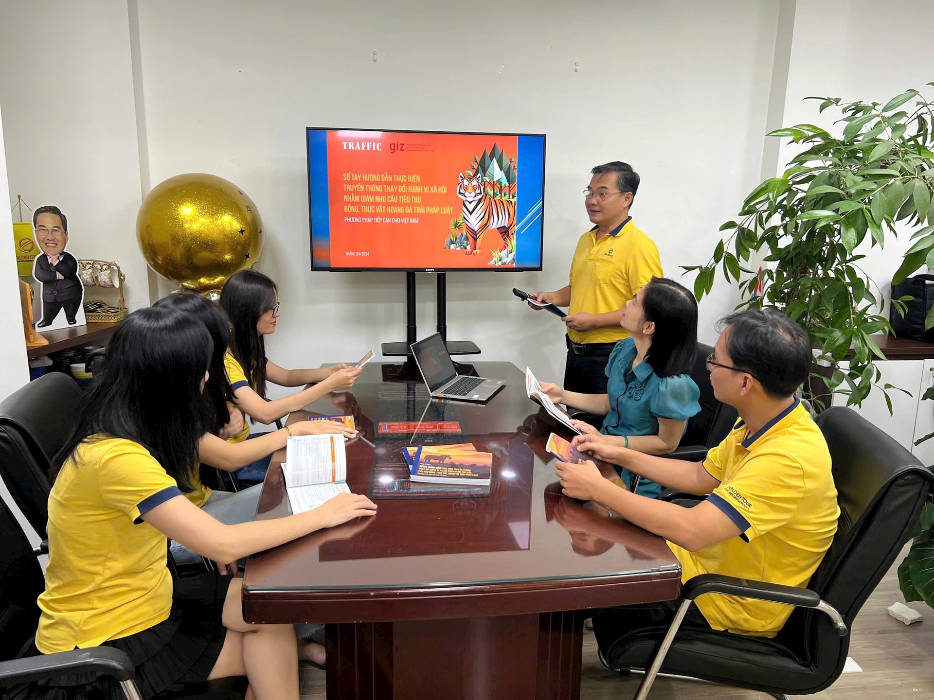 Doanh nghiệp du lịch Thủ đô hưởng ứng “Bộ tiêu chí văn hóa kinh doanh Việt Nam 2025”- Ảnh 2.