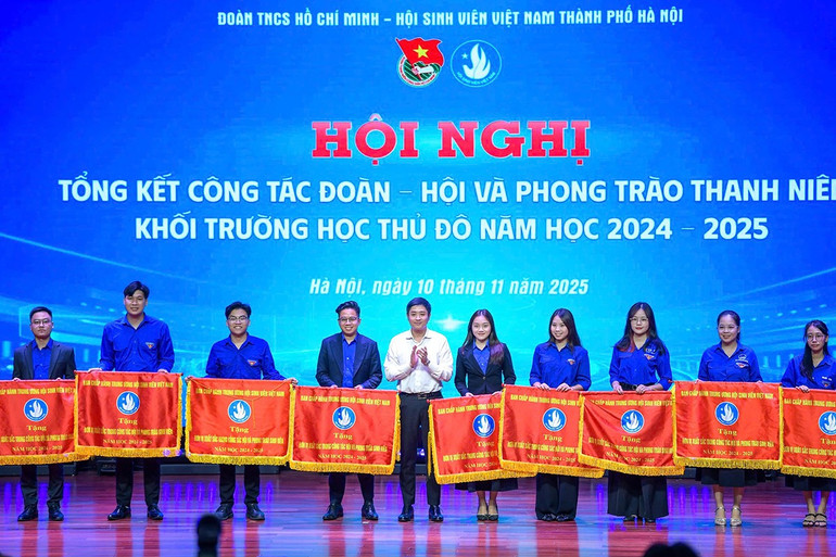 Tổng kết công tác Đoàn - Hội và phong trào thanh niên khối trường học Thủ đô năm học 2024-2025- Ảnh 3.