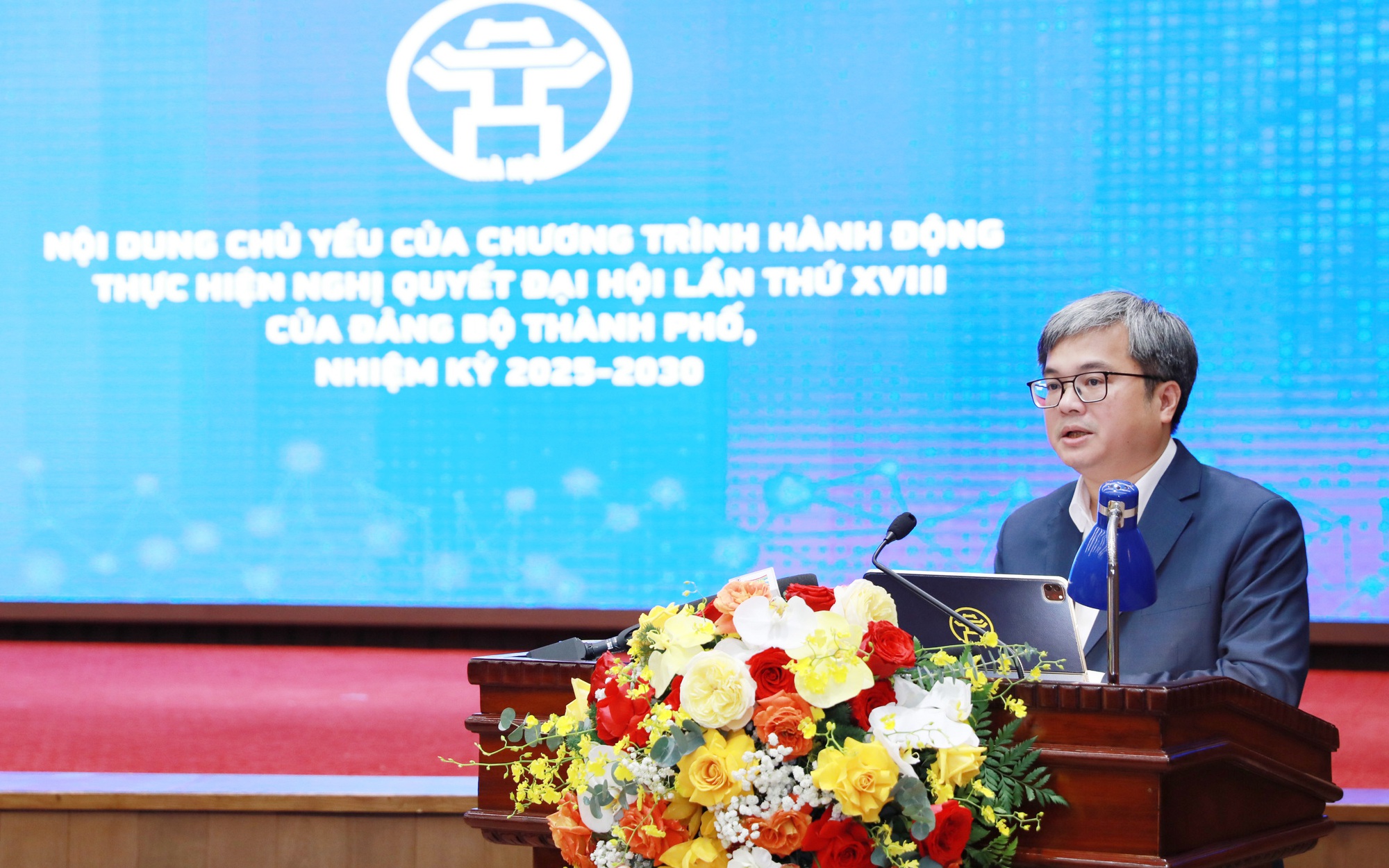 Phó Chủ tịch UBND Thành phố Trương Việt Dũng quán triệt tại Hội nghị