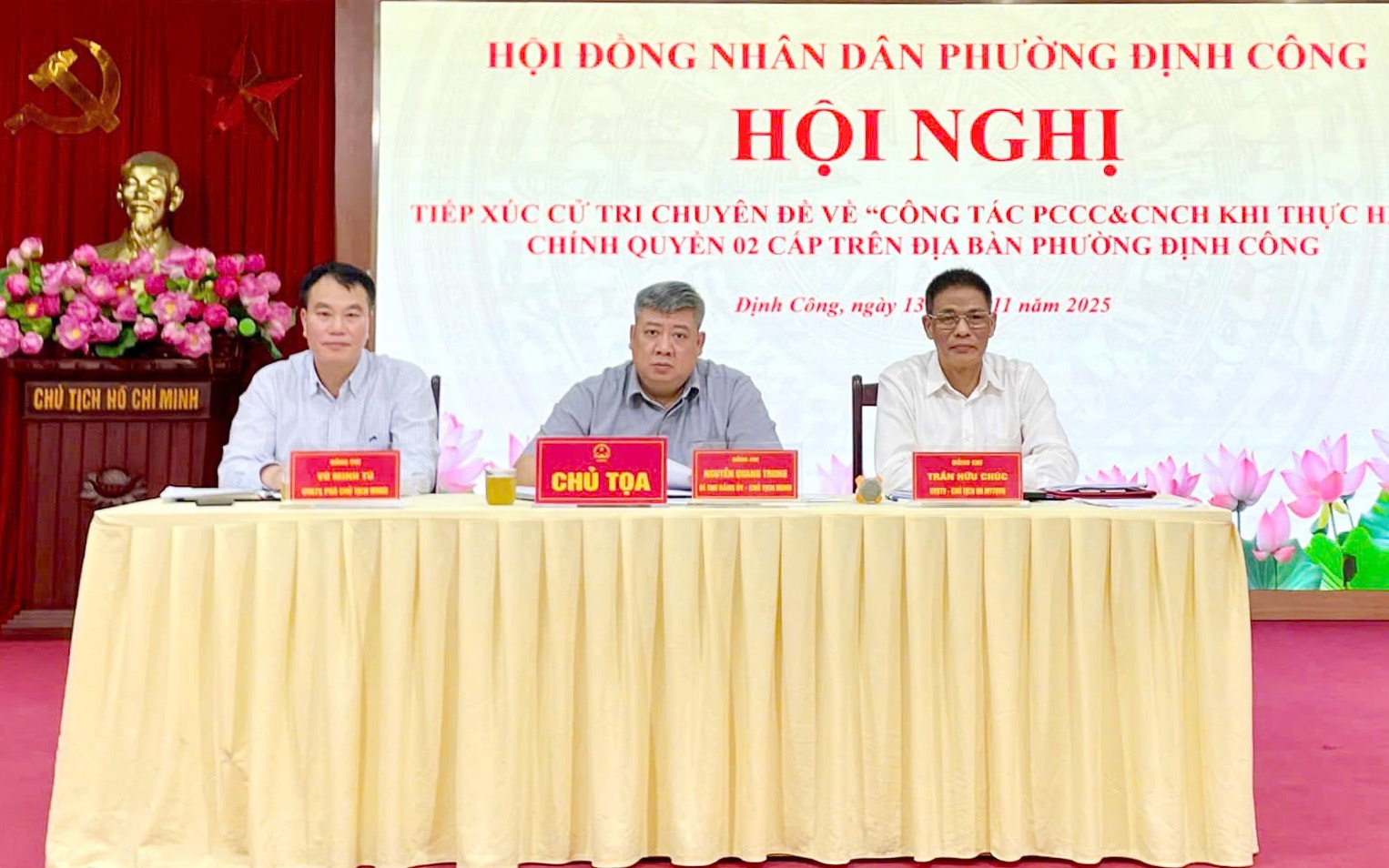 Lãnh đạo phường Định Công chủ trì Hội nghị tiếp xúc cử tri chuyên đề về PCCC&CNCH