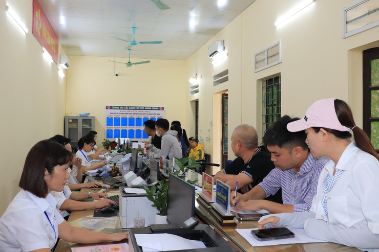 Phú Nghĩa đầu tư cơ sở vật chất, nâng cao chất lượng dịch vụ công trực tuyến- Ảnh 1.
