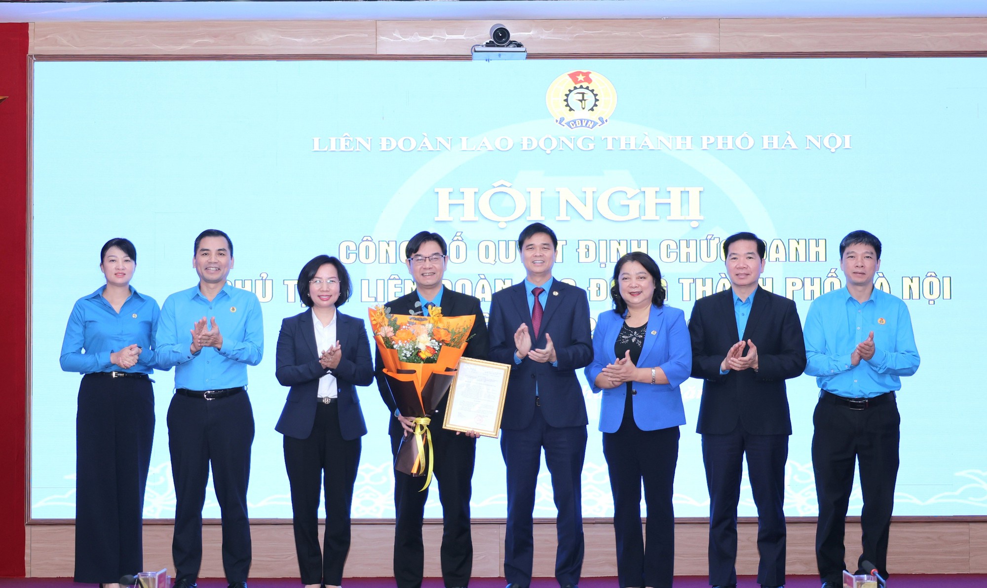 Đồng chí Nguyễn Văn Thắng giữ chức Chủ tịch Liên đoàn Lao động thành phố Hà Nội- Ảnh 1.