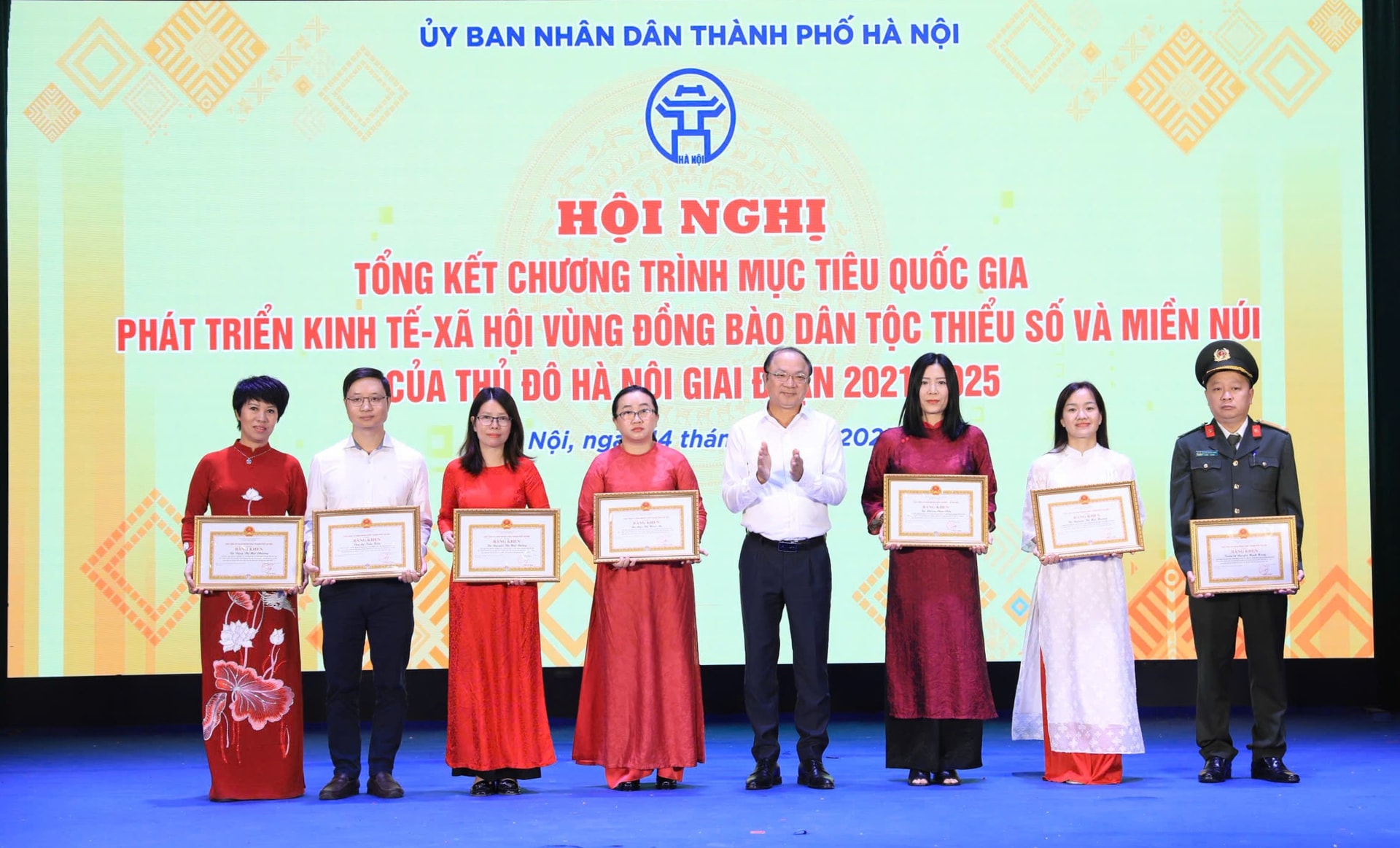 Thu hẹp thu nhập vùng đồng bào miền núi so với vùng nông thôn ngoại thành- Ảnh 5.