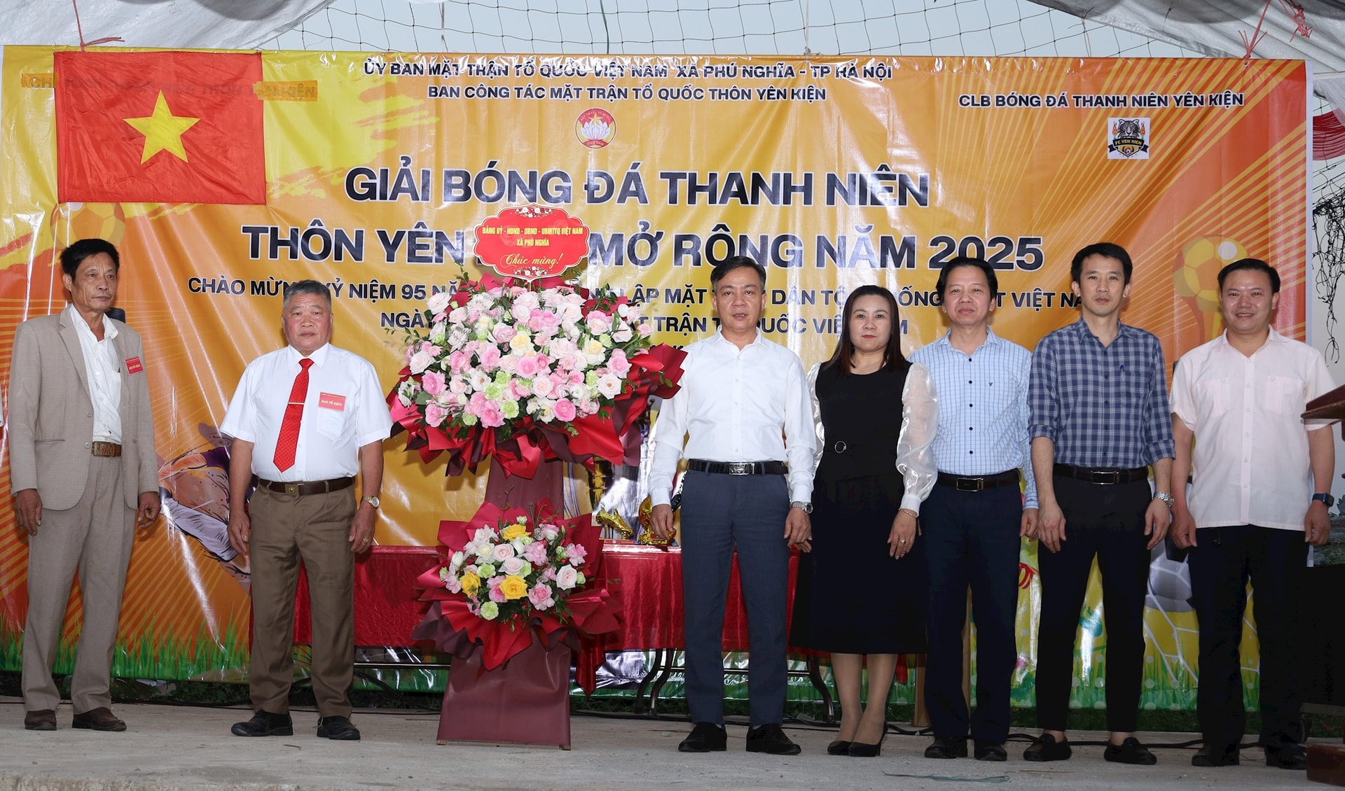 Phu Nghia: عظیم یکجہتی کو فروغ دینا، تیزی سے ترقی پذیر وطن کی تعمیر - تصویر 4۔ Phú Nghĩa: Vun đắp khối đại đoàn kết, xây dựng quê hương ngày càng phát triển- Ảnh 4.