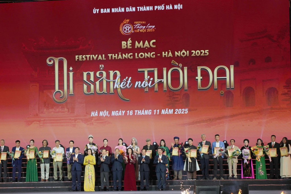 Festival Thăng Long - Hà Nội 2025 chính thức bế mạc- Ảnh 4.
