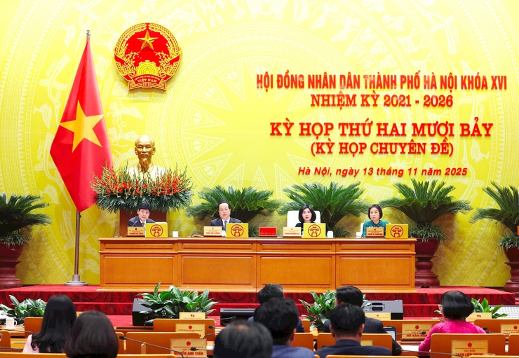 Hanoi adjusts revenue and spending assignments to strengthen local authority- Ảnh 1.