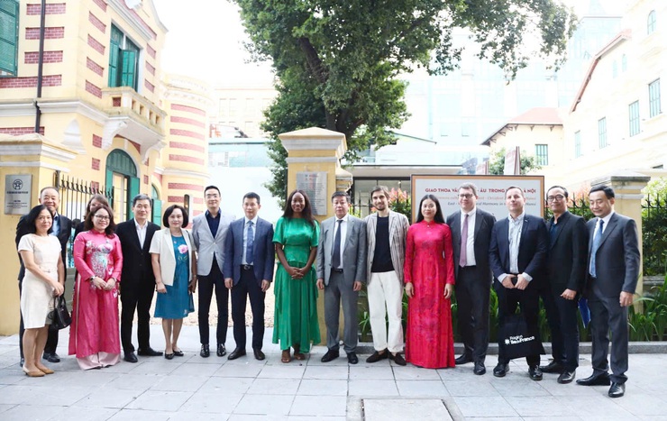Hanoi and Ile-de-France strengthen partnership through heritage and urban projects- Ảnh 1.