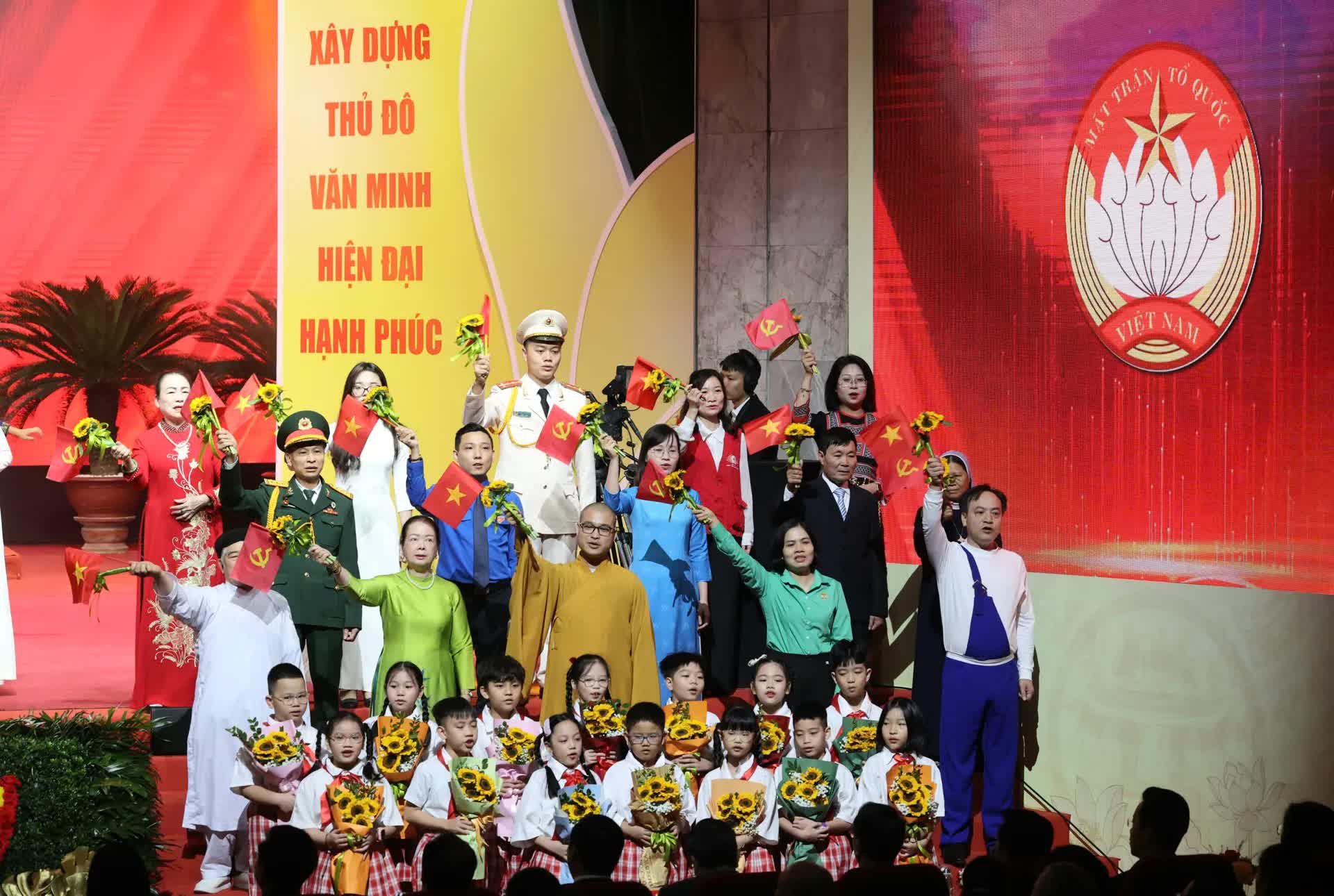 Đại hội MTTQ Việt Nam thành phố Hà Nội lần thứ XVIII, nhiệm kỳ 2025 - 2030 thành công tốt đẹp- Ảnh 3.