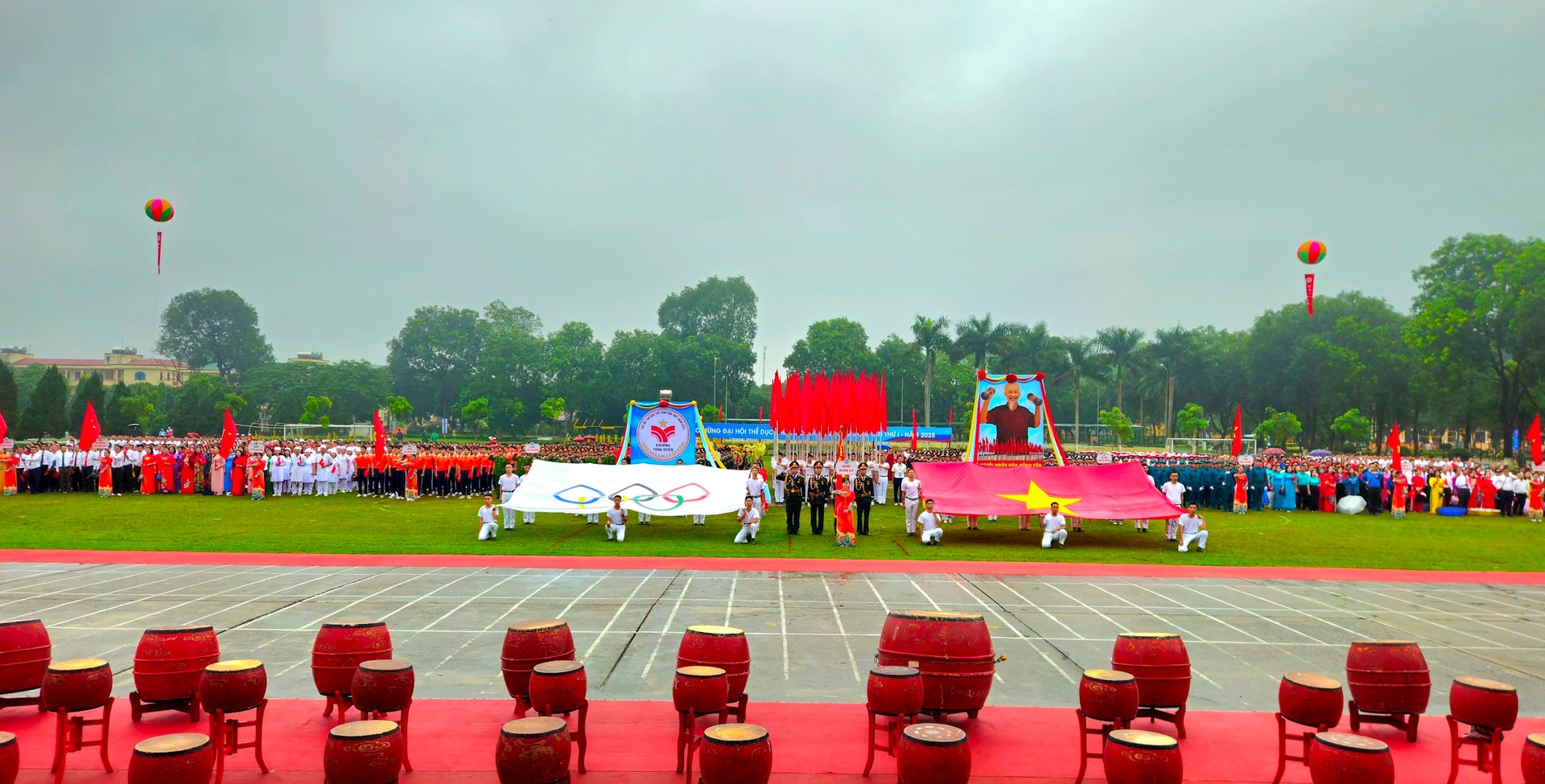 Nästan 3 000 personer deltog i den första Tung Thien Ward Sports Festival - Foto 6. Gần 3.000 người tham gia Đại hội Thể dục thể thao phường Tùng Thiện lần thứ I- Ảnh 6.