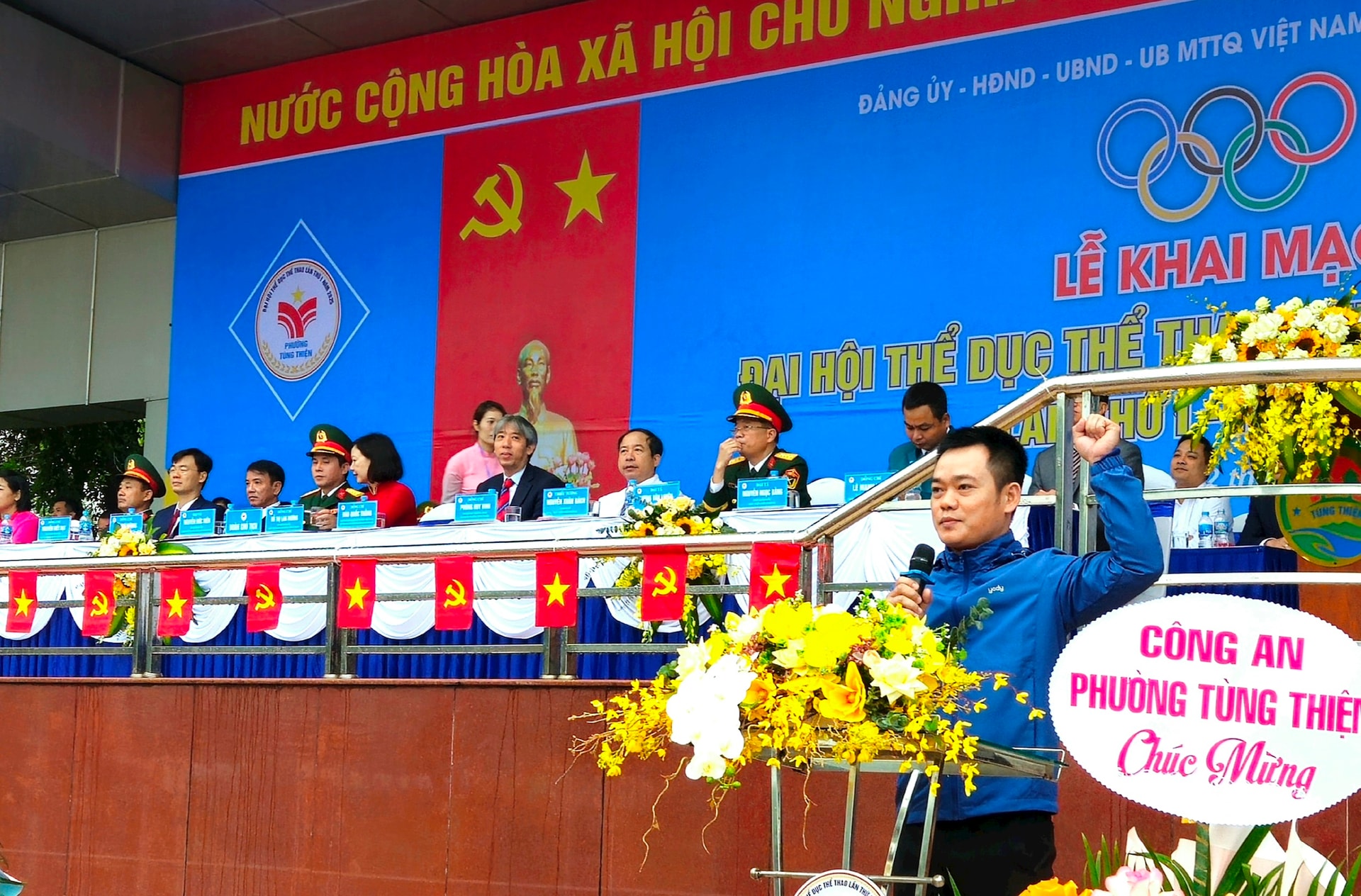 Nästan 3 000 personer deltog i den första Tung Thien Ward Sports Festival - Foto 5. Gần 3.000 người tham gia Đại hội Thể dục thể thao phường Tùng Thiện lần thứ I- Ảnh 5.
