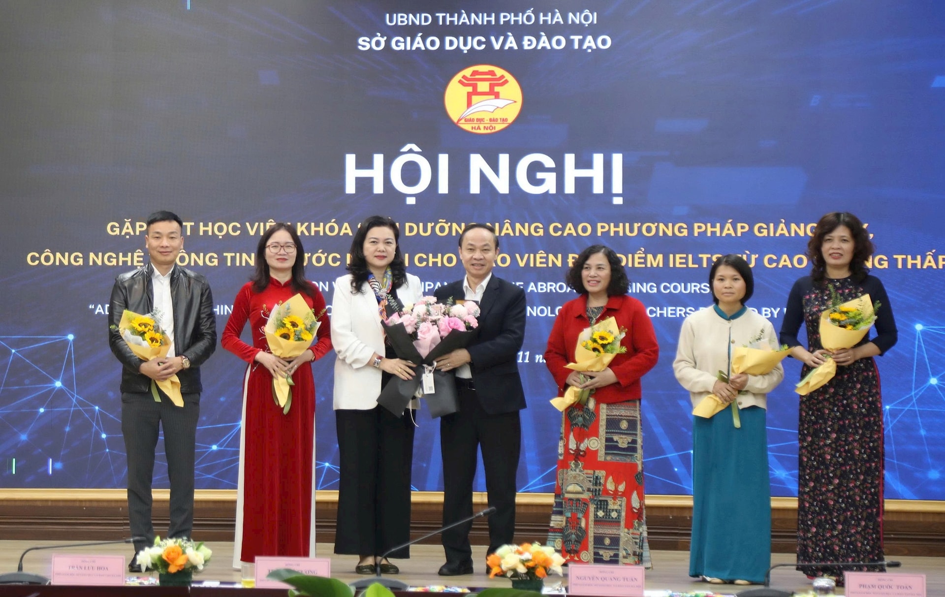 Hà Nội gặp mặt 100 giáo viên tham gia khóa bồi dưỡng về công nghệ thông tin tại Úc- Ảnh 4.