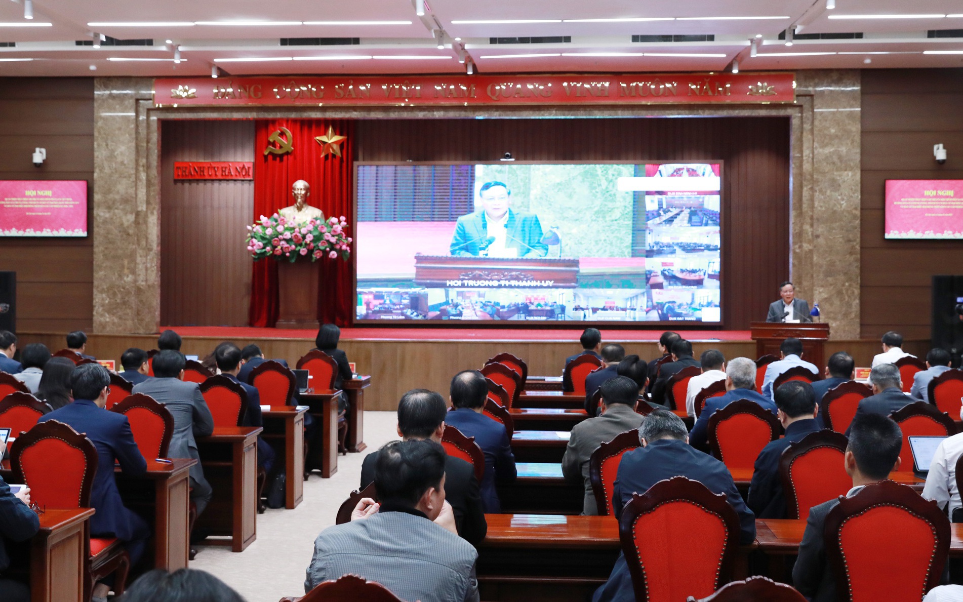 Quang cảnh Hội nghị tại điểm cầu Thành ủy