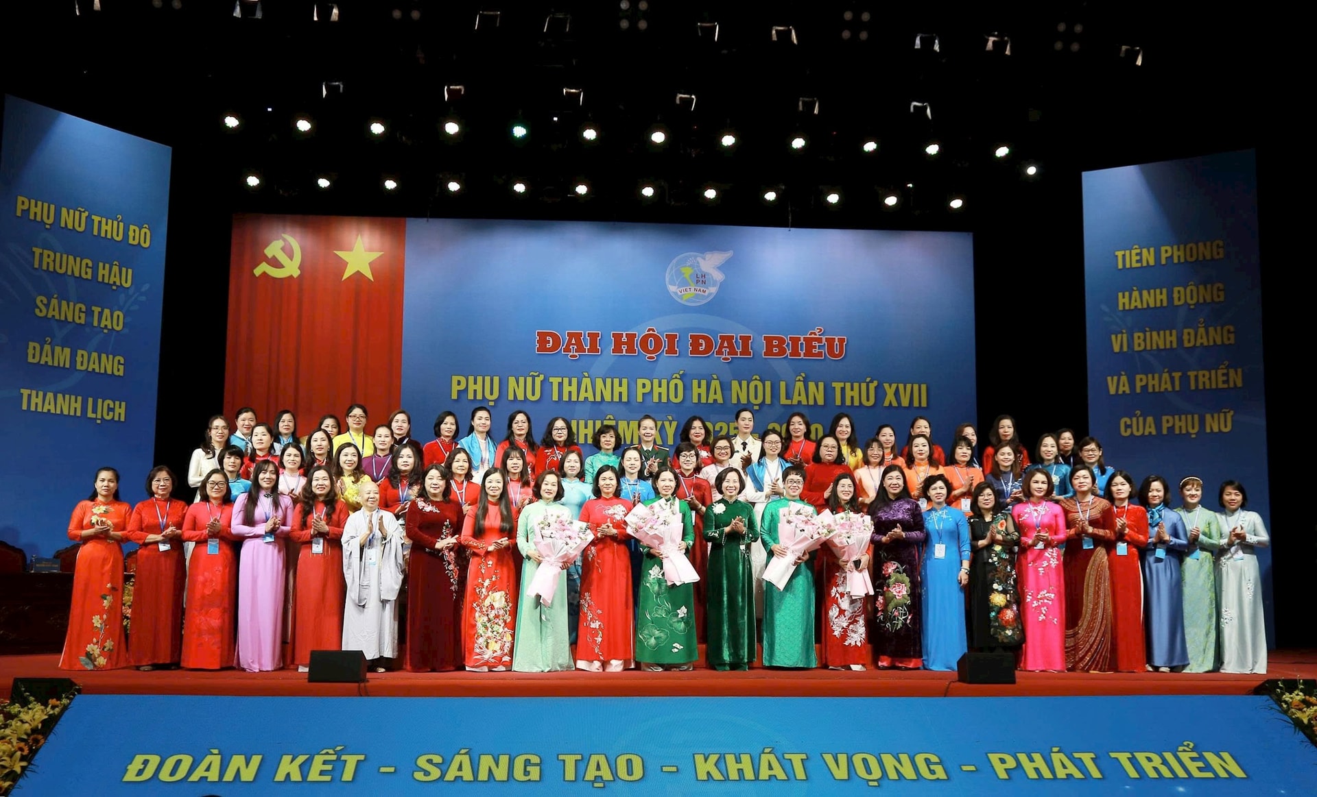 Đại hội đại biểu Phụ nữ Thành phố lần thứ XVII: Tạo dấu ấn mới trong công tác Hội và phong trào phụ nữ Thủ đô- Ảnh 8.