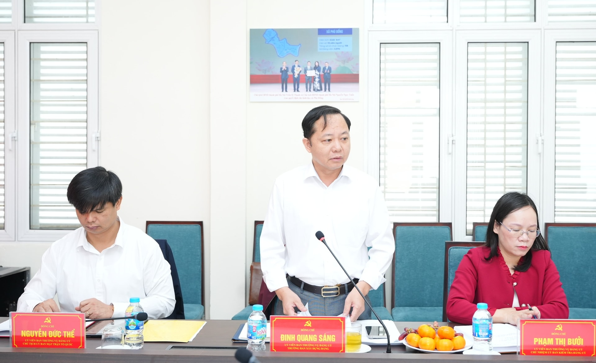 کمیته اجرایی حزب کمون فو دونگ ۴ برنامه کاری تمام وقت را تصویب کرد - عکس ۲. Ban Chấp hành Đảng bộ xã Phù Đổng thông qua 4 Chương trình công tác toàn khóa- Ảnh 2.