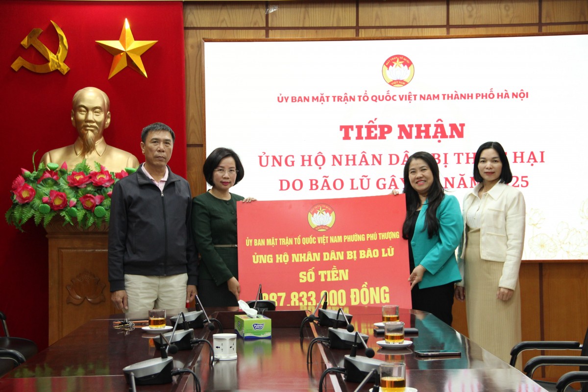 Hà Nội: Tiếp nhận hơn 22 tỷ đồng ủng hộ đồng bào bị thiệt hại do mưa, lũ gây ra- Ảnh 1.