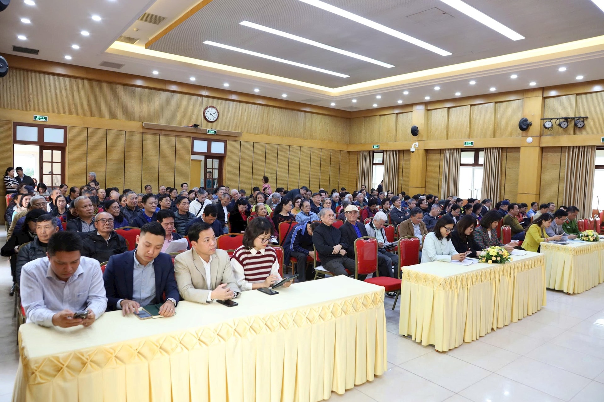 Phường Hoàn Kiếm quán triệt, triển khai các văn bản lãnh đạo, chỉ đạo cuộc bầu cử- Ảnh 3.
