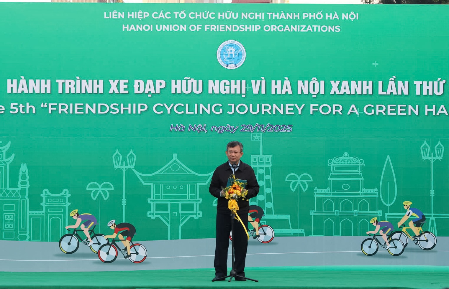 Hành trình xe đạp hữu nghị vì Hà Nội xanh lần thứ 5 thu hút hơn 300 đại biểu- Ảnh 3.