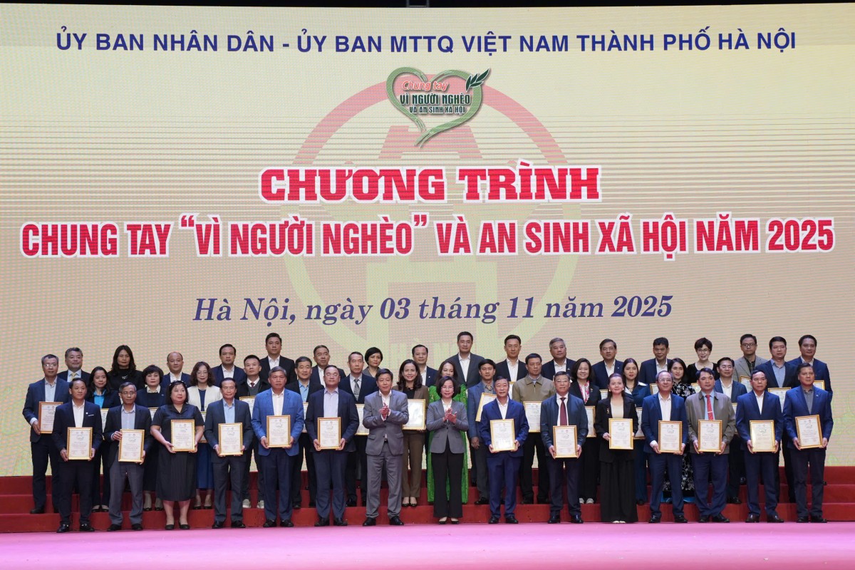 Hà Nội tiếp nhận hơn 93 tỷ đồng chung tay vì người nghèo và an sinh xã hội năm 2025- Ảnh 9.