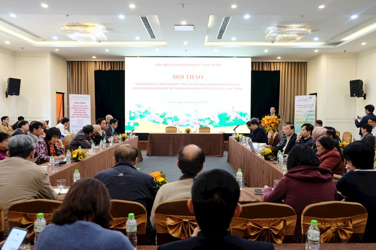 Hanoi promotes rooftop solar energy development across industrial and export zones- Ảnh 1.