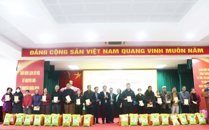 Dong Ngac Mahallesi, Phường Đông Ngạc phát động Tháng cao điểm “Vì người nghèo” và an sinh xã hội 2025- Ảnh 4.