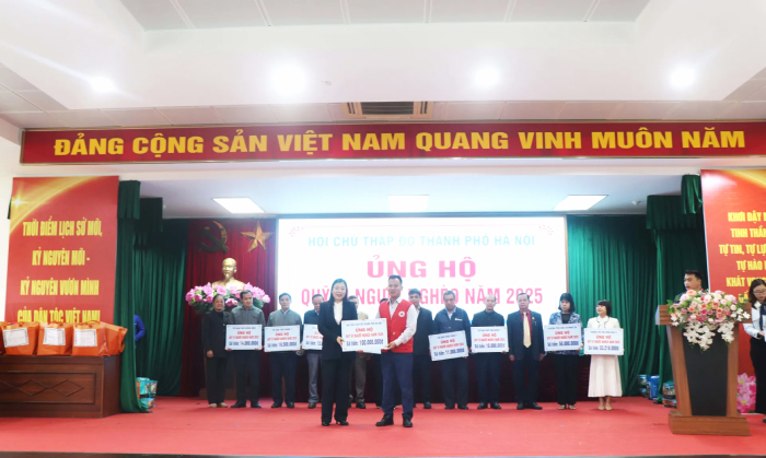 Dong Ngac Mahallesi, Phường Đông Ngạc phát động Tháng cao điểm “Vì người nghèo” và an sinh xã hội 2025- Ảnh 1.