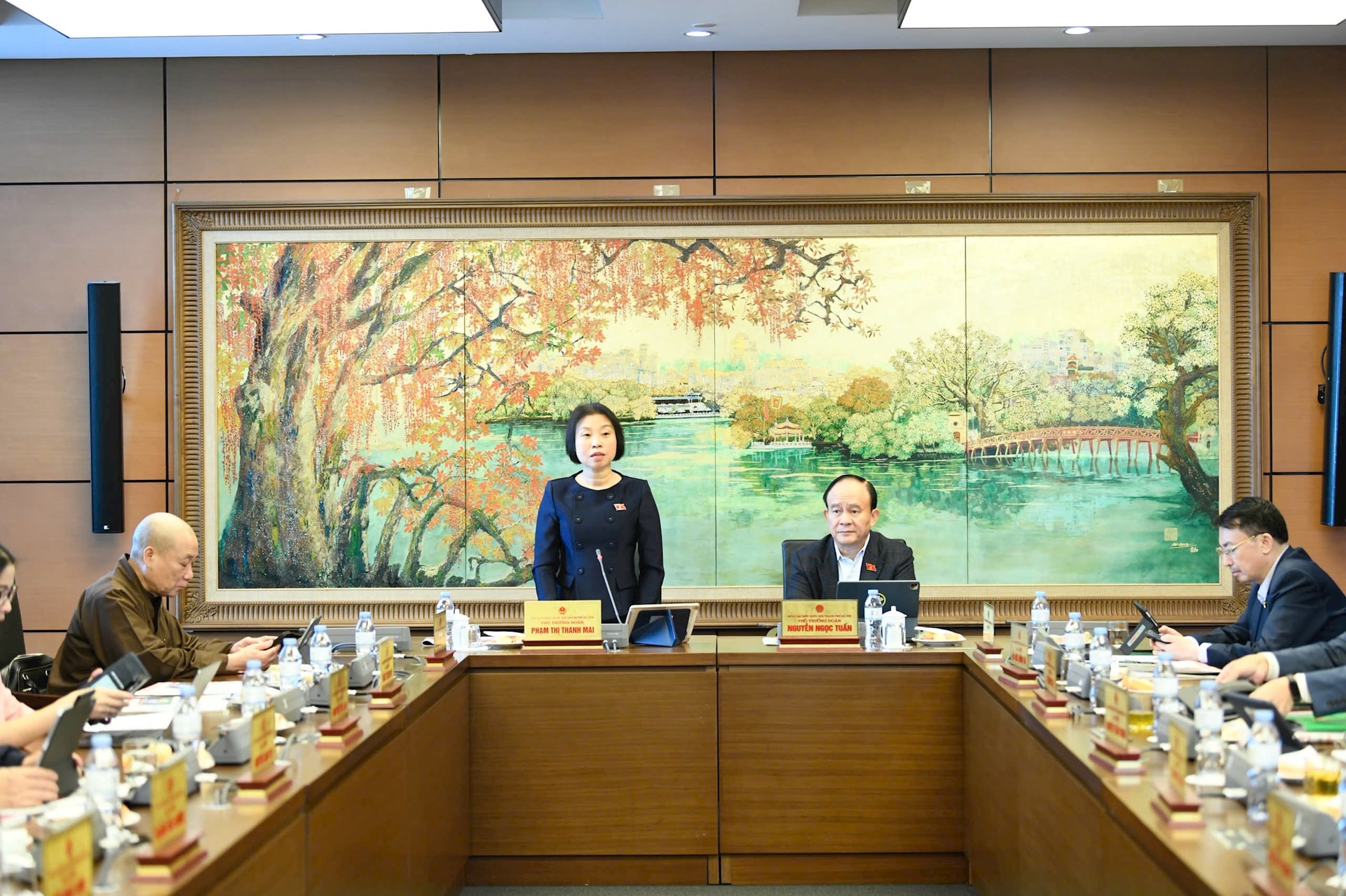 Đại biểu Quốc hội thành phố Hà Nội thảo luận, góp ý vào dự thảo dự án Luật Xây dựng (sửa đổi)- Ảnh 1.