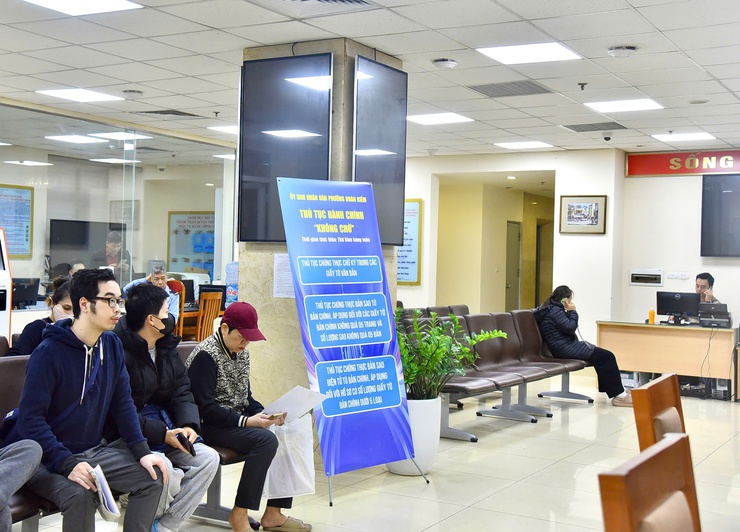 UBND PHƯỜNG HOÀN KIẾM ĐẨY MẠNH CẢI CÁCH HÀNH CHÍNH – THỰC HIỆN “THỦ TỤC KHÔNG CHỜ”- Ảnh 2.