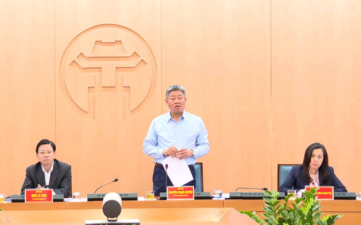 Phó Chủ tịch UBND thành phố Hà Nội Nguyễn Mạnh Quyền phát biểu tại buổi làm việc