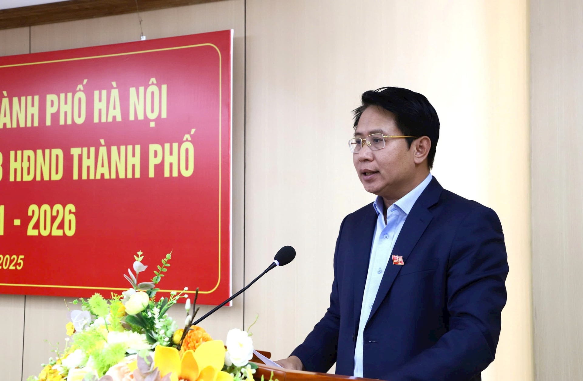 Cử tri kiến nghị xem xét cho các hộ gia đình không đủ điều kiện đền bù được thuê, mua nhà ở xã hội- Ảnh 4.