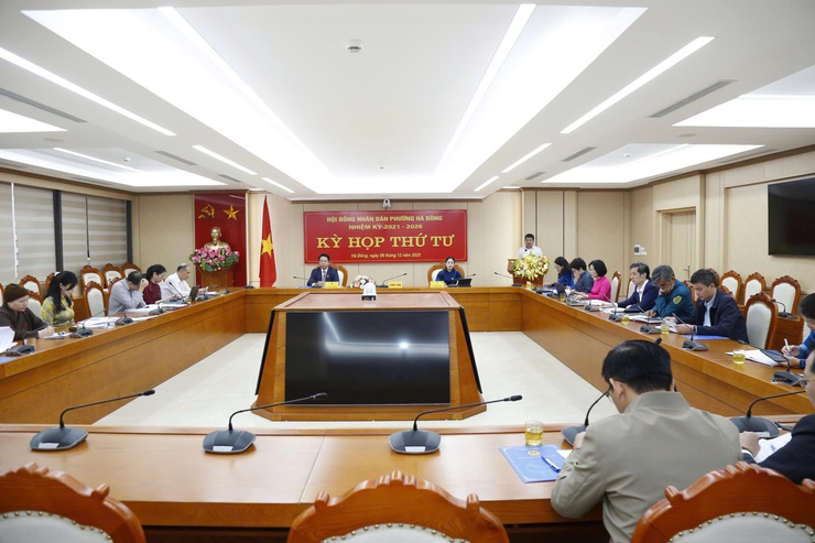 Cử tri kiến nghị xem xét cho các hộ gia đình không đủ điều kiện đền bù được thuê, mua nhà ở xã hội- Ảnh 1.