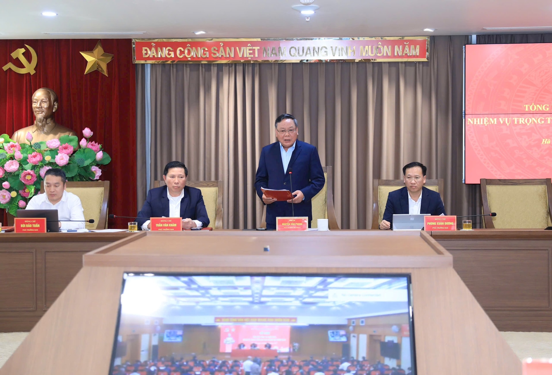 Xử lý nghiêm, công khai cán bộ nhũng nhiễu, gây phiền hà người dân, doanh nghiệp- Ảnh 2.