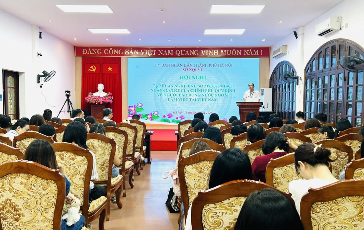 Ngành Nội vụ Hà Nội đẩy mạnh cải cách hành chính trong lĩnh vực việc làm, lao động và an toàn lao động năm 2025- Ảnh 2.