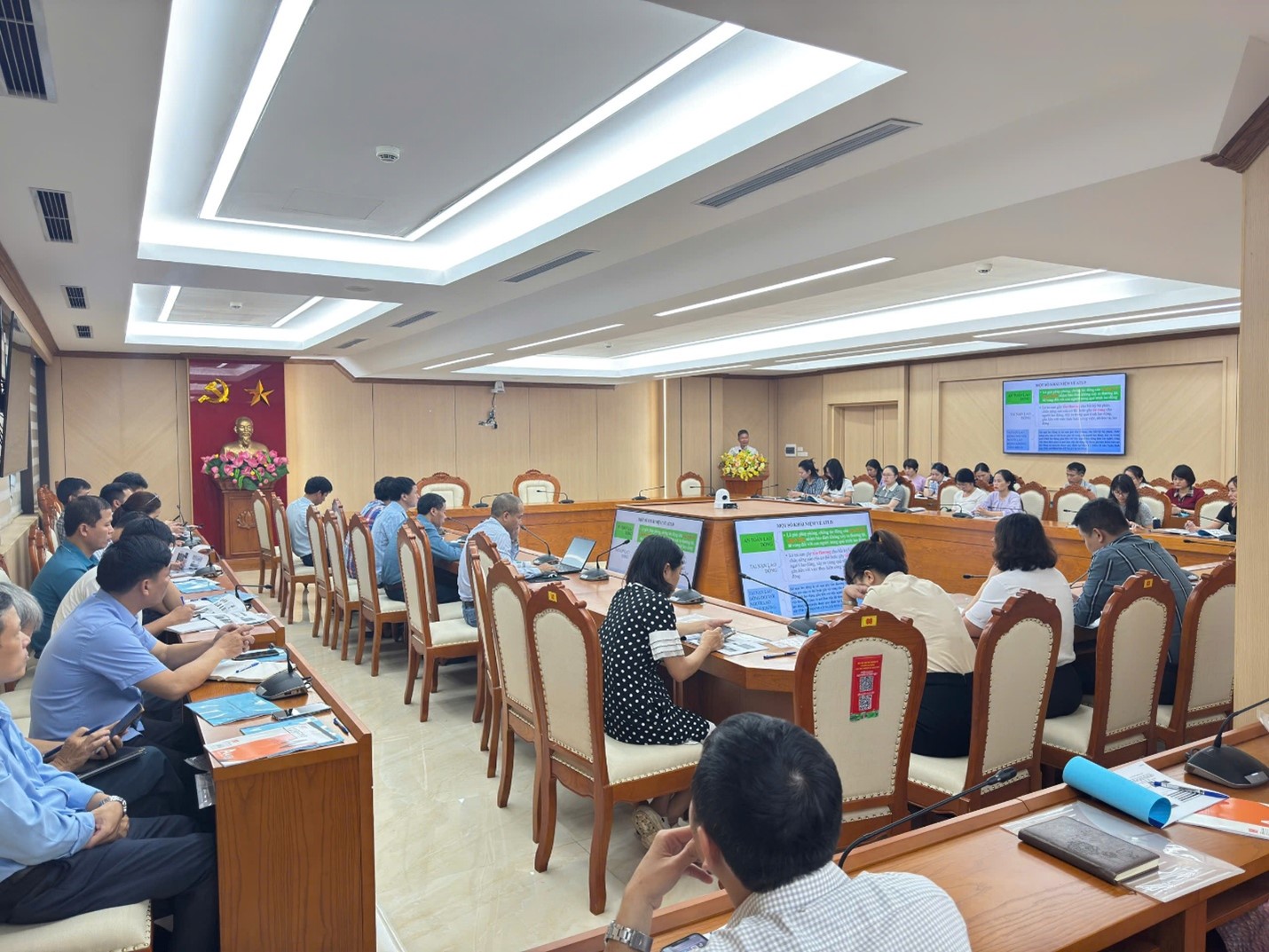 Ngành Nội vụ Hà Nội đẩy mạnh cải cách hành chính trong lĩnh vực việc làm, lao động và an toàn lao động năm 2025- Ảnh 3.