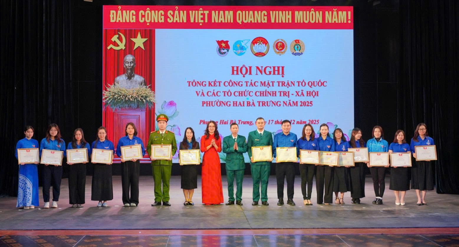 Phường Hai Bà Trưng tổng kết công tác Mặt trận, phát động phong trào thi đua năm 2025- Ảnh 2.