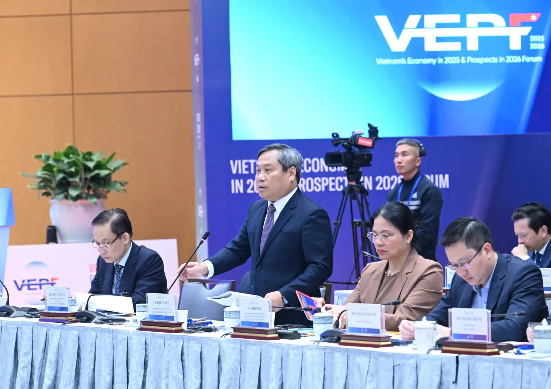 Hà Nội đặt mục tiêu tạo đà cho giai đoạn phát triển mới với tốc độ tăng trưởng cao hơn- Ảnh 2.