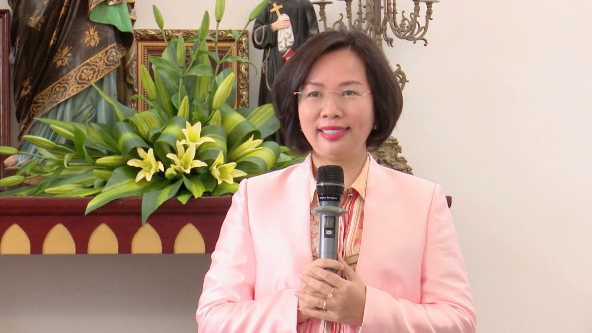 Lãnh đạo Ủy ban MTTQ Việt Nam thành phố Hà Nội chúc mừng Giáng sinh Giáo xứ Bằng Sở- Ảnh 1.