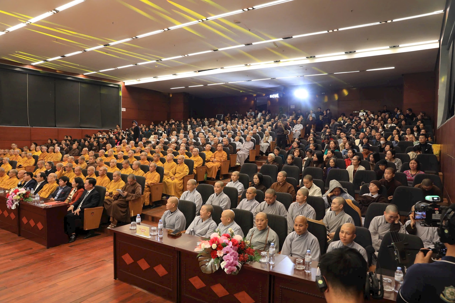 Phật giáo Hà Nội tiếp tục đồng hành, xây dựng Thủ đô văn minh, phát triển, hạnh phúc- Ảnh 1.