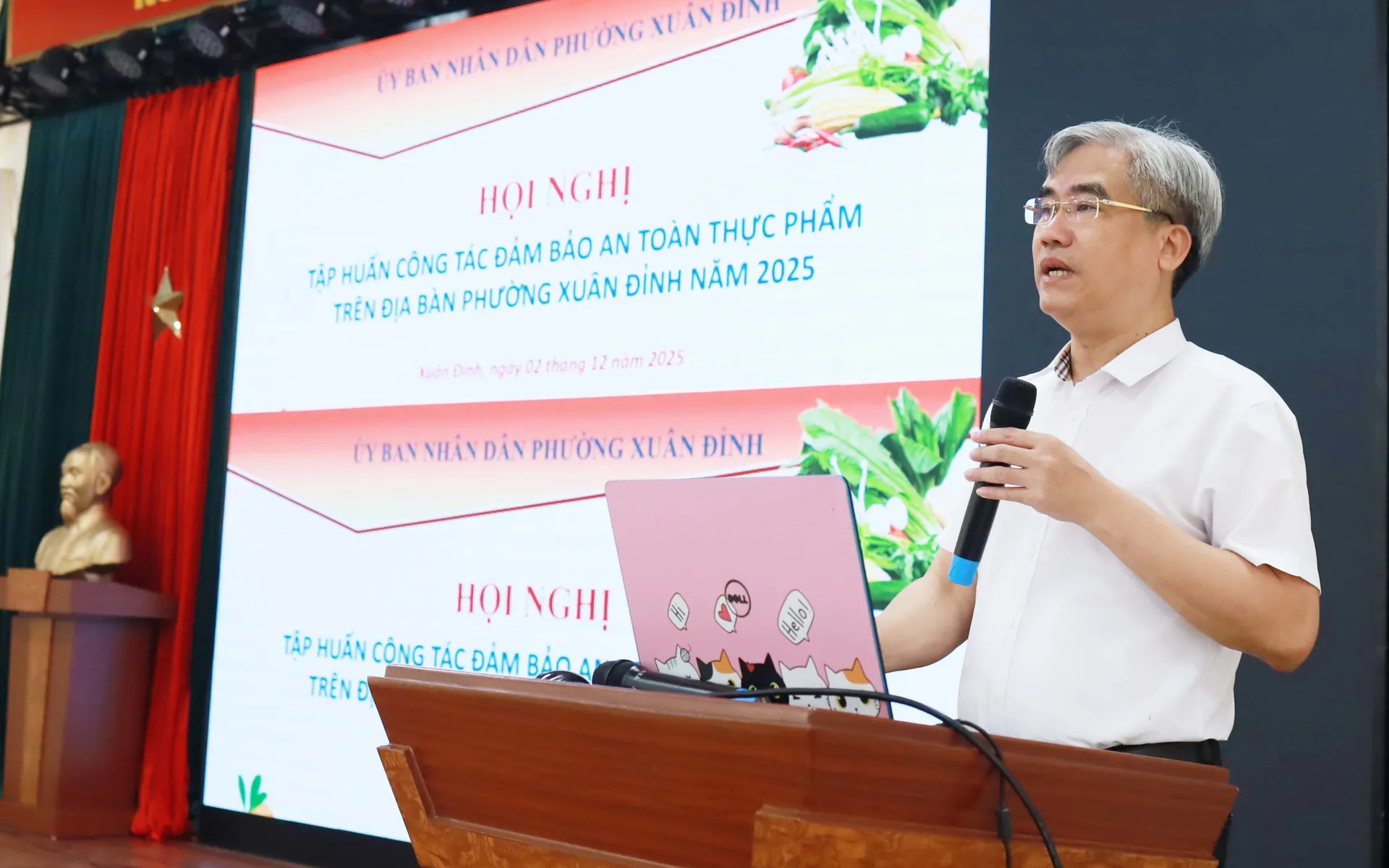 Phó Chủ tịch UBND phường Xuân Đỉnh Nguyễn Hưng Quốc phát biểu tại Hội nghị