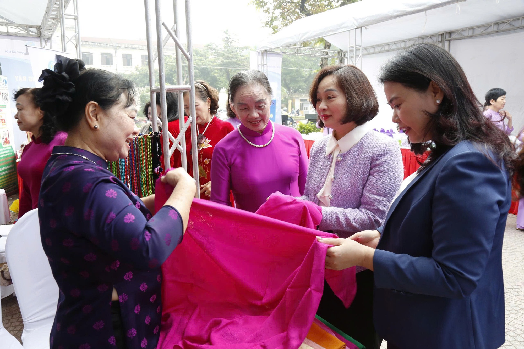 Phụ nữ Thủ đô đồng hành cùng hàng Việt Nam chất lượng cao năm 2025- Ảnh 2.