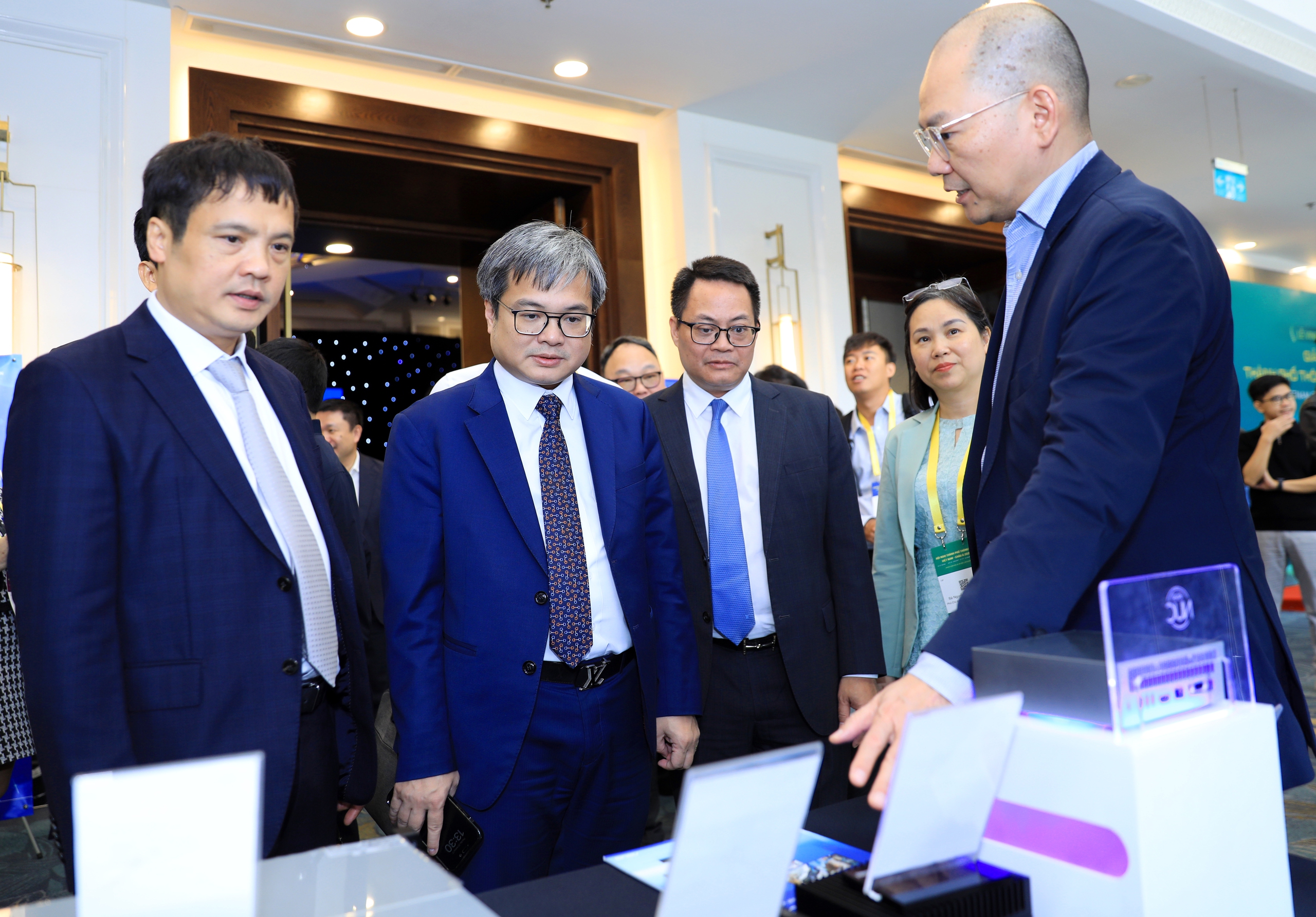 Hà Nội định hướng đô thị xanh, thông minh, vận hành bằng AI