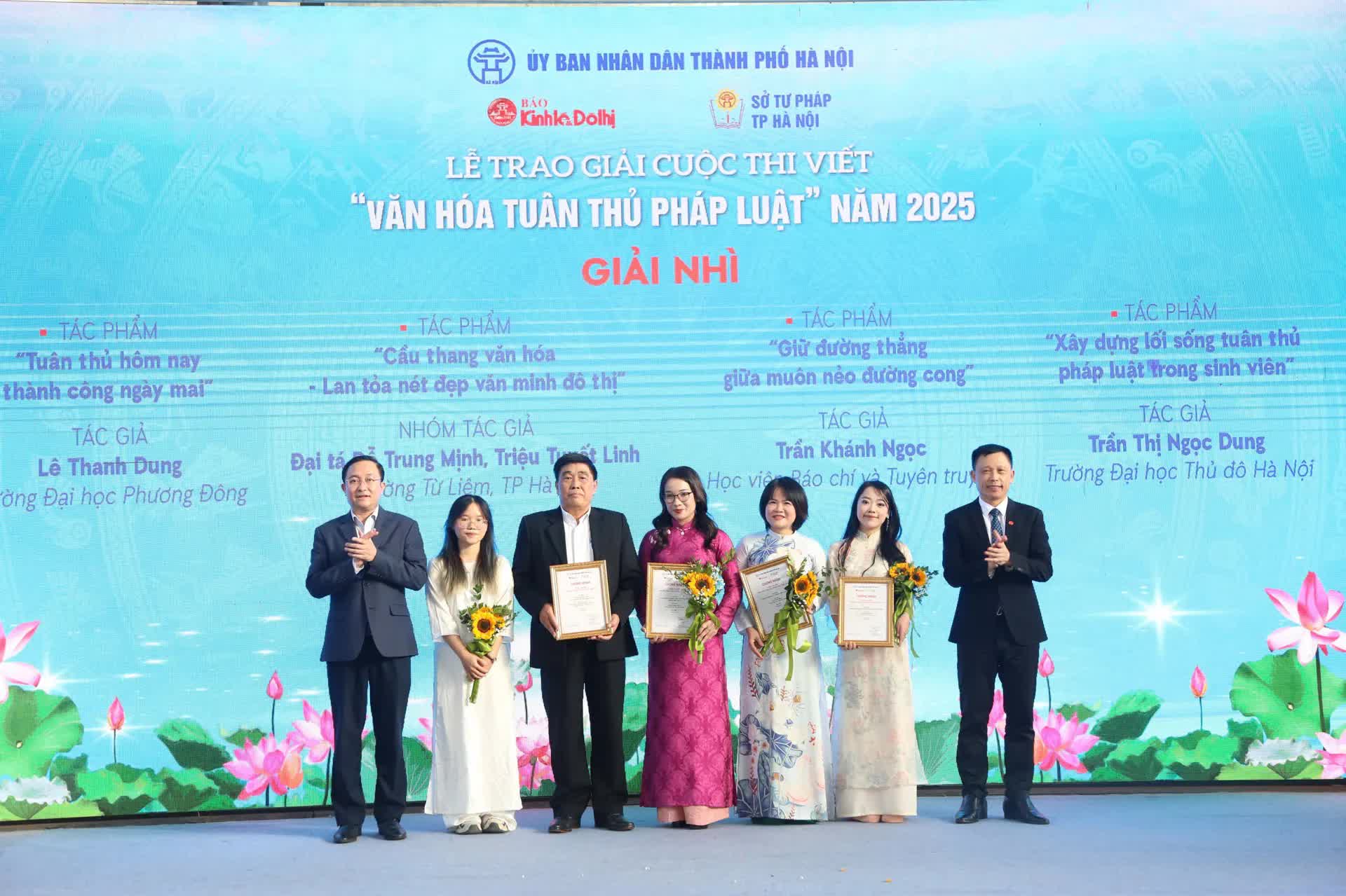 Hà Nội trao giải Cuộc thi viết “Văn hóa tuân thủ pháp luật” năm 2025- Ảnh 6.
