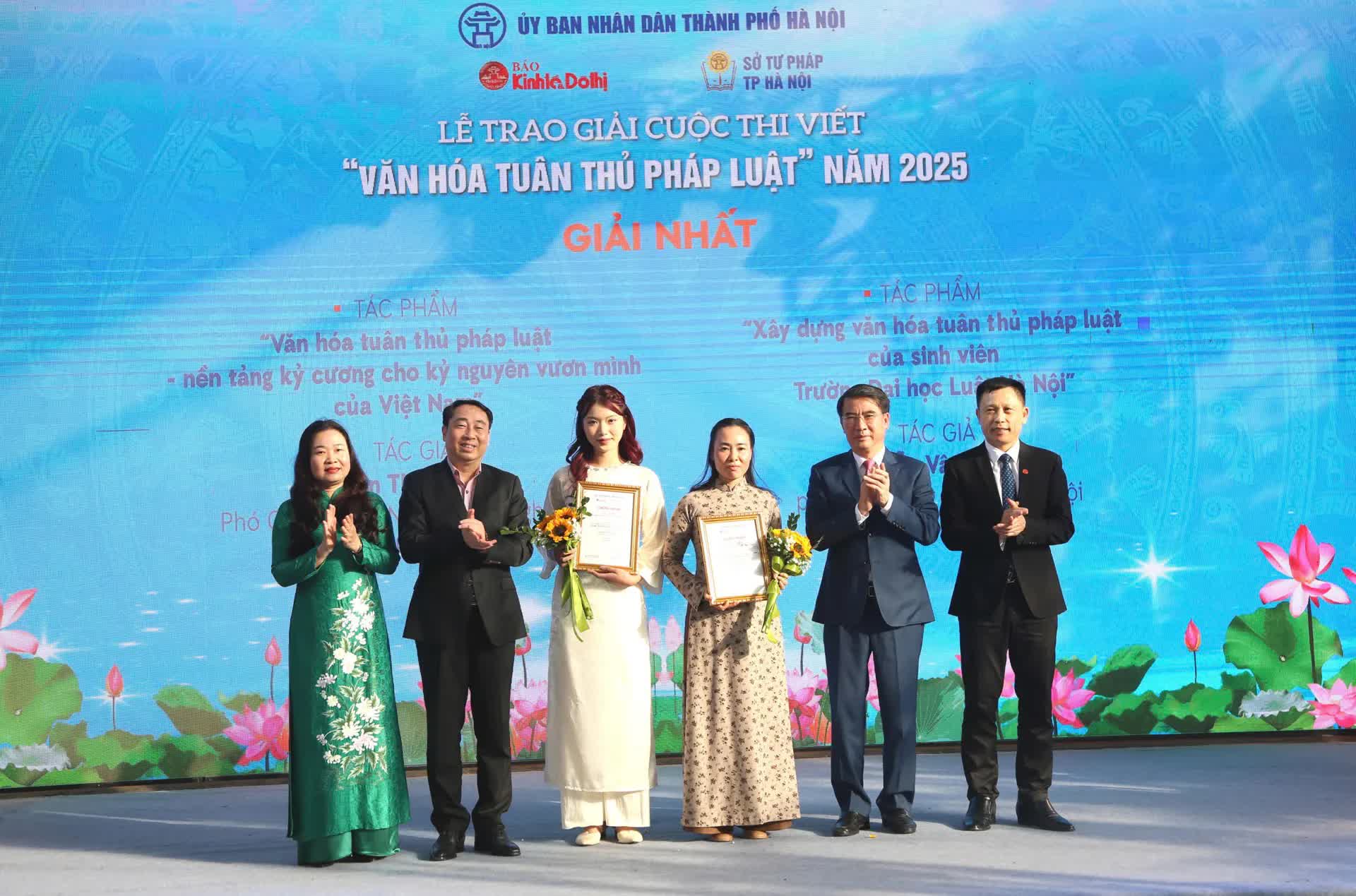 Hà Nội trao giải Cuộc thi viết “Văn hóa tuân thủ pháp luật” năm 2025- Ảnh 5.