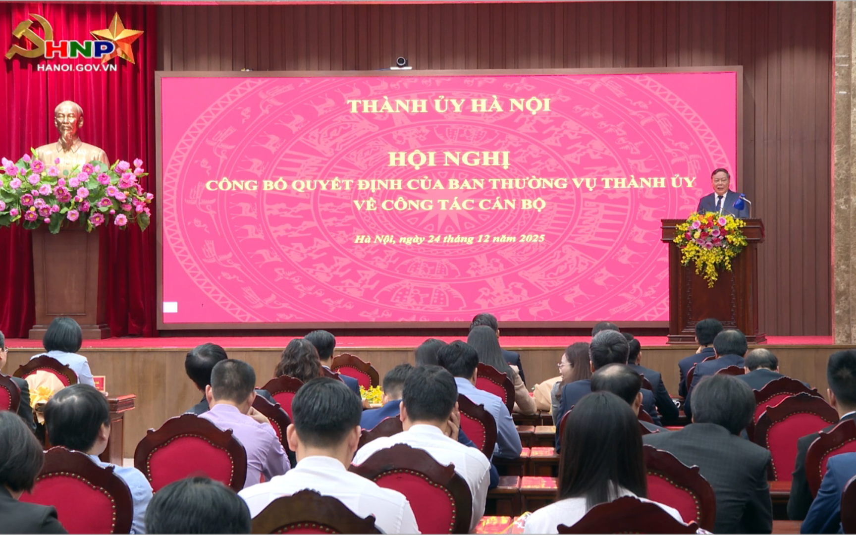 Công bố quyết định của Ban Thường vụ Thành ủy Hà nội về công tác cán bộ