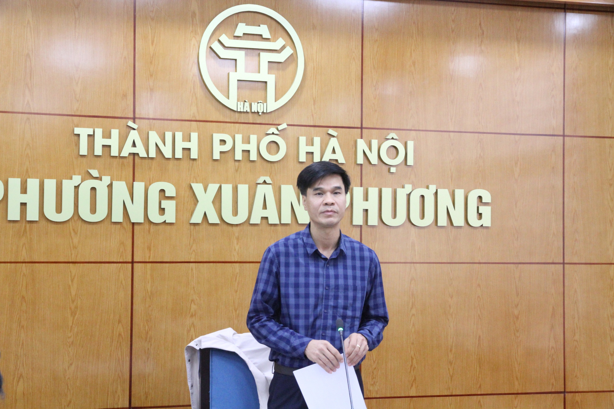 UBND phường Xuân Phương tổ chức Hội nghị khắc phục điểm nghẽn về trật tự đô thị và an toàn thực phẩm trên địa bàn- Ảnh 7.