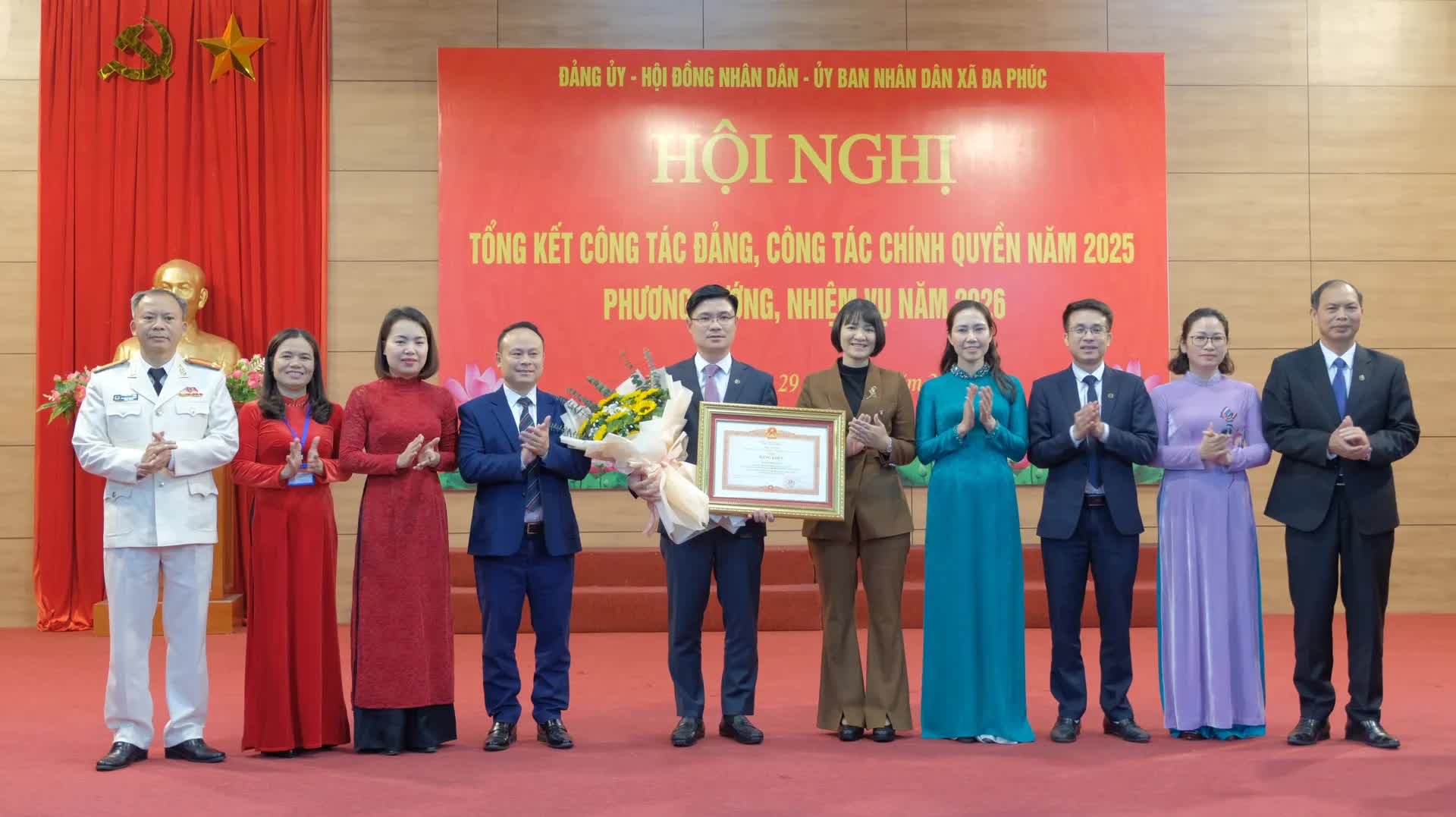 Đa Phúc: Quyết liệt trong điều hành để cán mốc tăng trưởng kinh tế 9,4%- Ảnh 2.