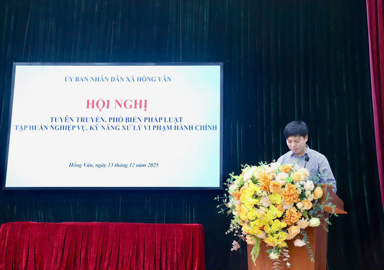 UBND xã Hồng Vân tổ chức tuyên truyền pháp luật, tập huấn nghiệp vụ xử lý vi phạm hành chính- Ảnh 2.
