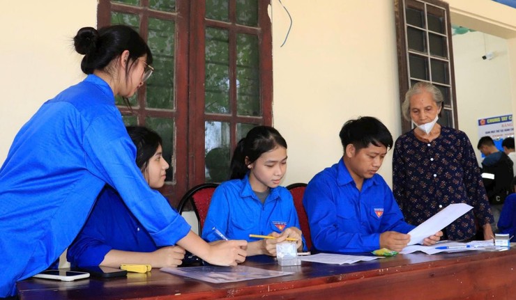 Phú Nghĩa phát động phong trào thi đua “Cải cách hành chính đồng bộ - Chính quyền phục vụ Nhân dân” năm 2026- Ảnh 3.