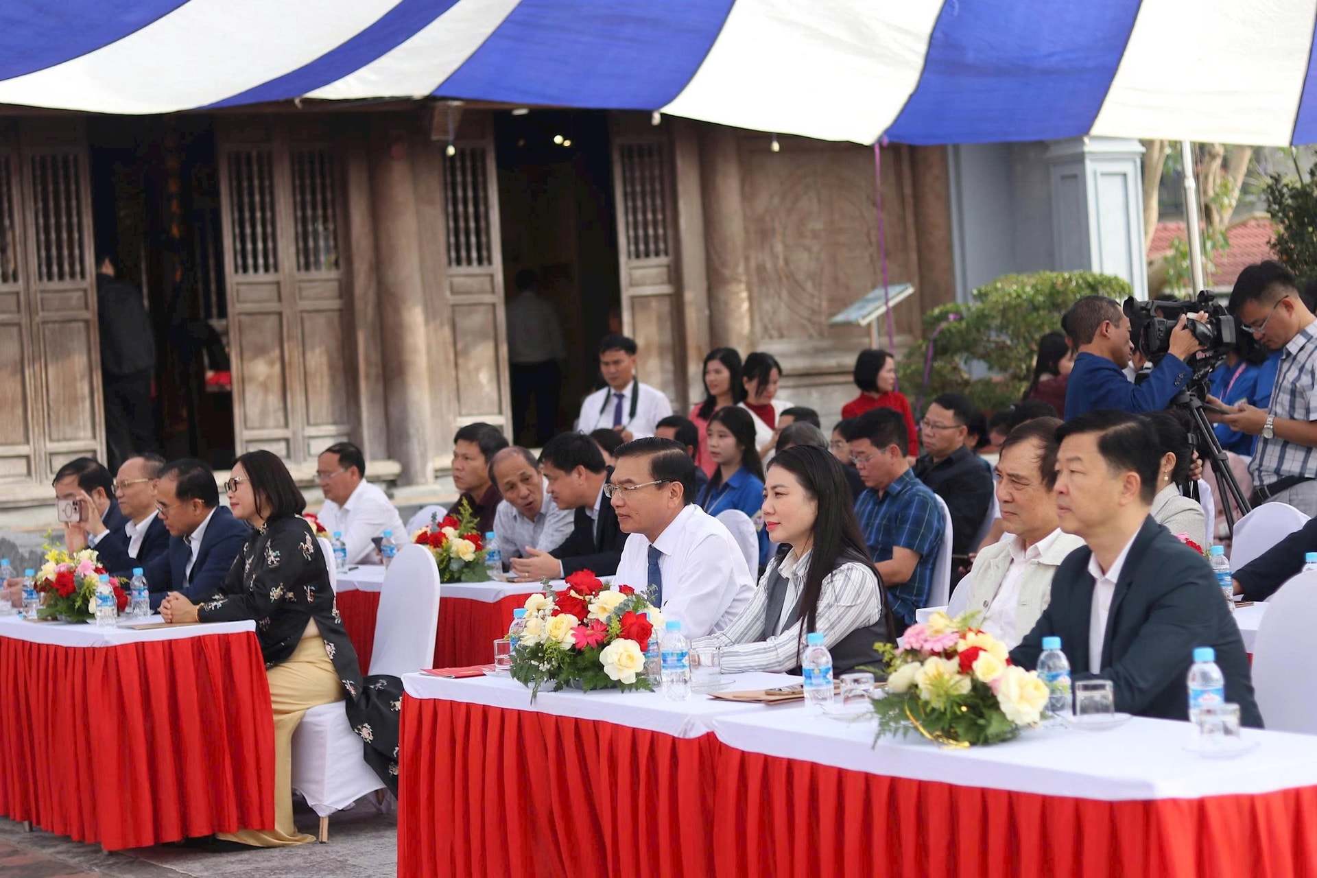 Triển lãm “Văn Miếu - Quốc Tử Giám và Truyền thống giáo dục Khoa bảng tỉnh Hà Tĩnh”- Ảnh 1.