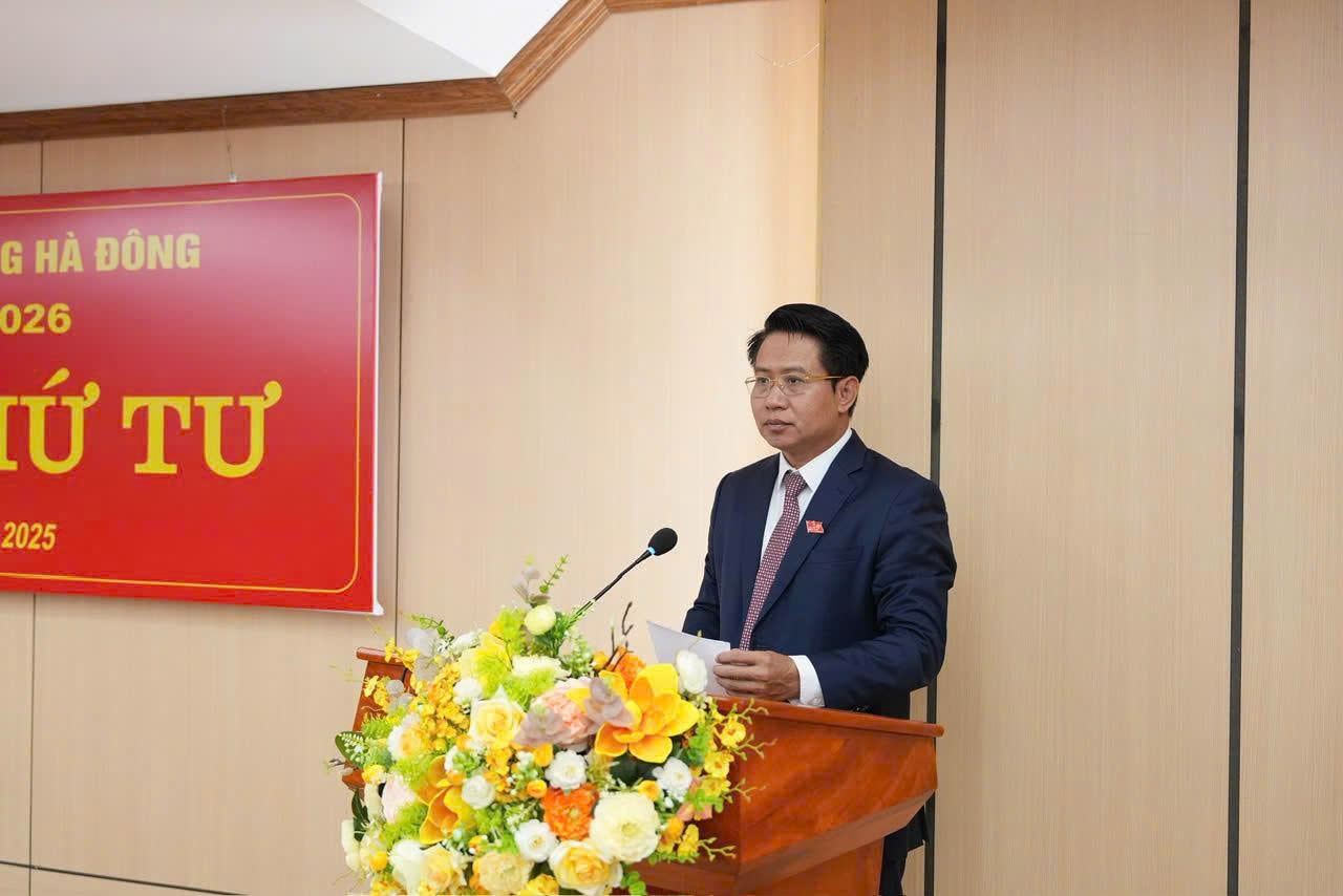 Der Volksrat des Bezirks Ha Dong hat 5 wichtige Resolutionen verabschiedet - Foto 3. HĐND phường Hà Đông thông qua 5 nghị quyết quan trọng- Ảnh 3.