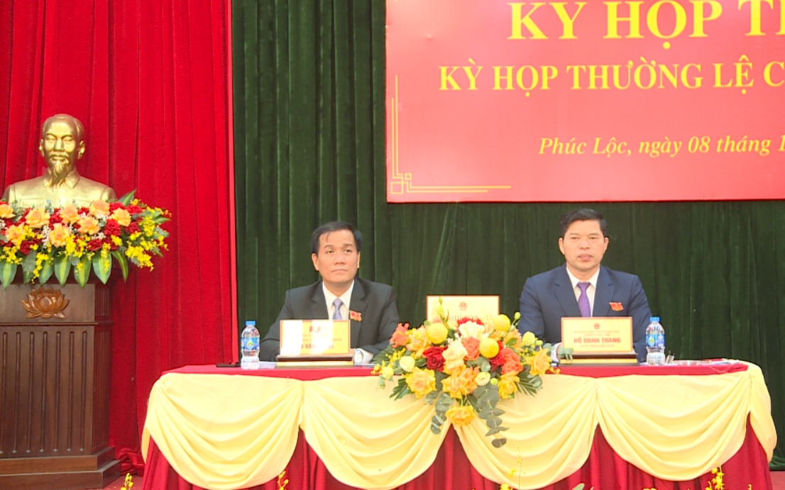 Przewodniczący spotkania Chủ tọa kỳ họp